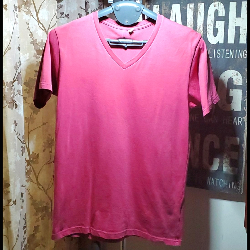 UNIQLO Tee